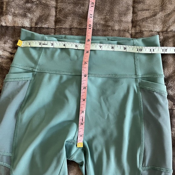 Lululemon Forget The Sweat Crop 21" Turquoise Sea Size 6 Mesh Details Teal Blue - Picture 13 of 15